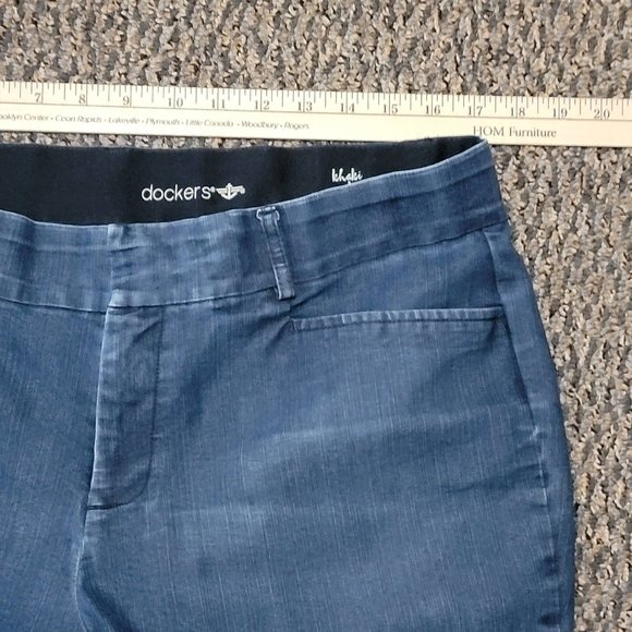 Dockers for Women Khaki Goodness Inside Size 16 P - Picture 11 of 15